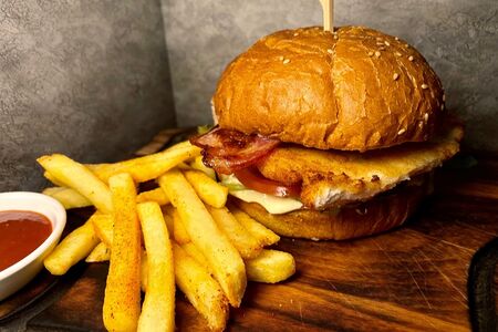 Шницель-бургер