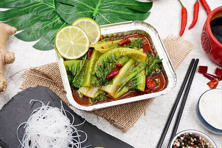 Острый салат романо/锡纸油麦菜