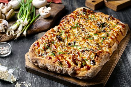 Римская пицца Грибной жульен с цыплёнком
