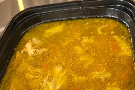 Куриный суп с вермишелью