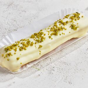 Эклер фисташковый