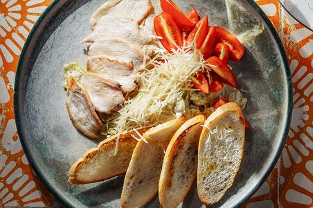 Цезарь с цыпленком