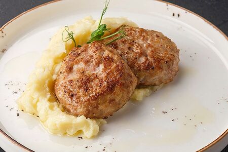 Котлеты из цыпленка с картофельным пюре