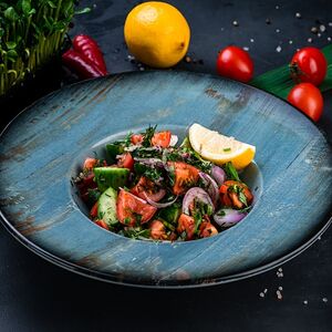 Салат Чобан с сочными томатами и огурцами
