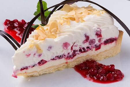 Торт Брусничный