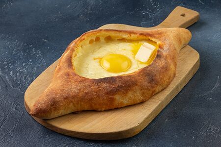 Хрустящий аджарский из дровяной печи