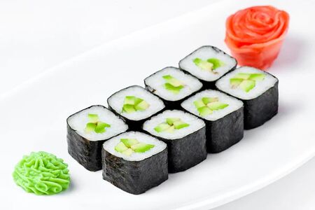 Ролл Маки с авокадо