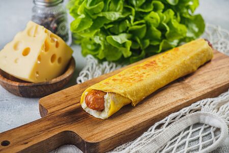 Курай с сочными купатами и сыром моцарелла