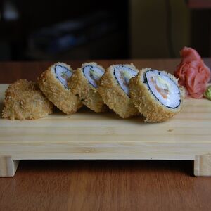 Жареный ролл Филадельфия фурай 6 шт