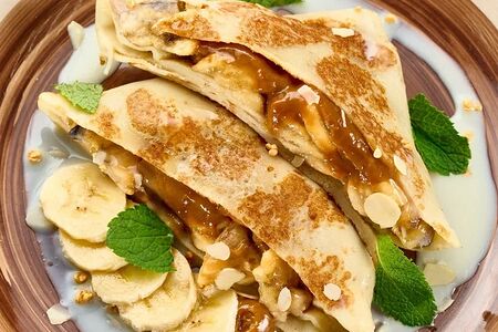 С вареной сгущенкой и бананом