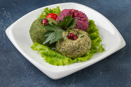 Ассорти из пхали