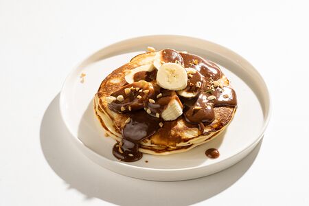 Панкейк с бананом и шоколадом