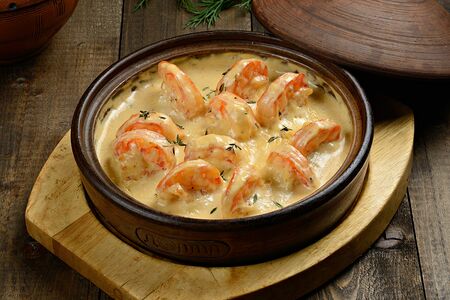 Креветки в сливочно-чесночном соусе