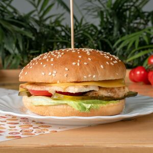 Бургер с филе цыпленка