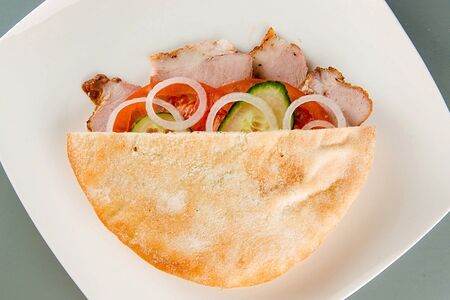 Цезарь пита