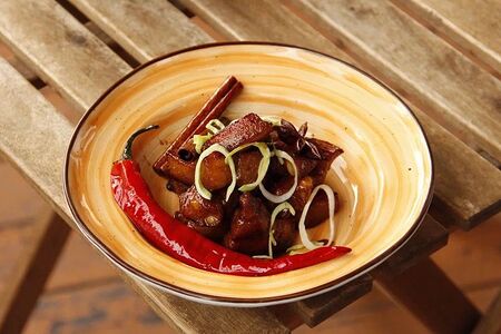 Красная свинина Хуншао