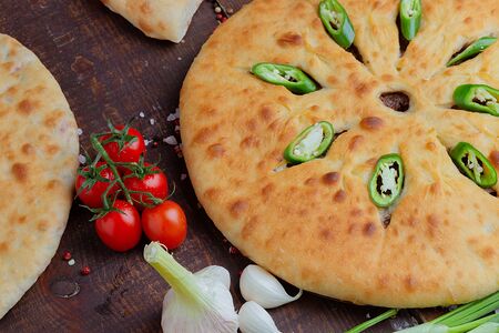 Пирог с говядиной и специями