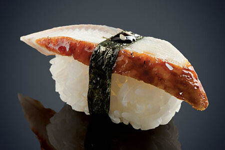 Суши с угрем