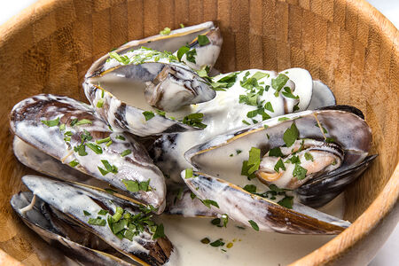 Мидии со сливками