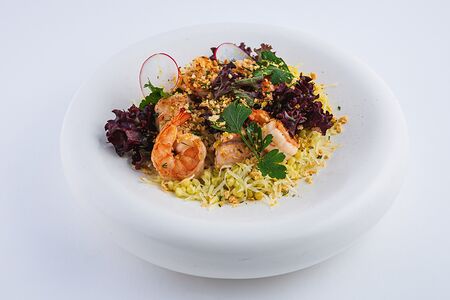 Кокосовый птитим с курицей, креветками, пармезаном и соусом песто