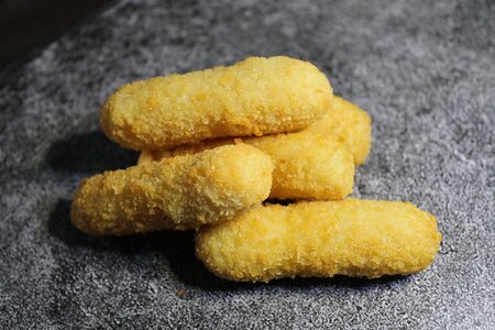 Палочки сырные из моцареллы