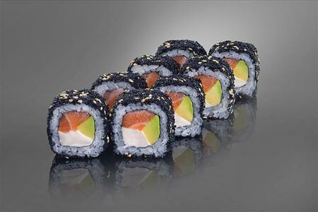 Питер ролл с лососем и сливочным сыром