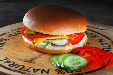 Чикен бургер