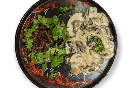 Телятина с грибами