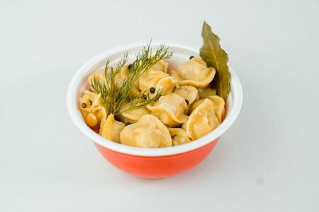 Пельмени с курицей и говядиной