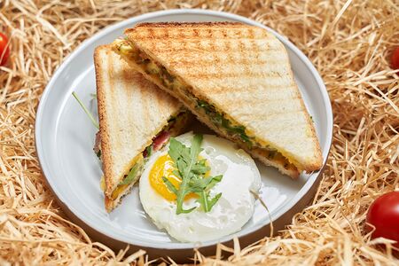 Сэндвич с ростбифом