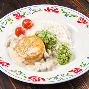 Куриная котлета по-домашнему с рисом