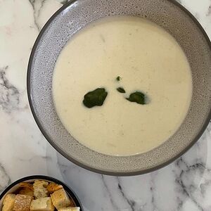 Ապուր պանրով և հորթի մսով