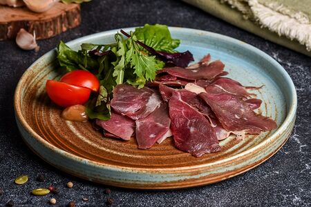 Филе сыровяленого гуся