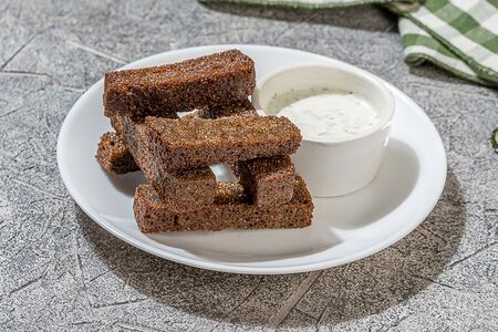 Гренки чесночные