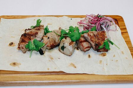 Шашлык из cвинoй шейки