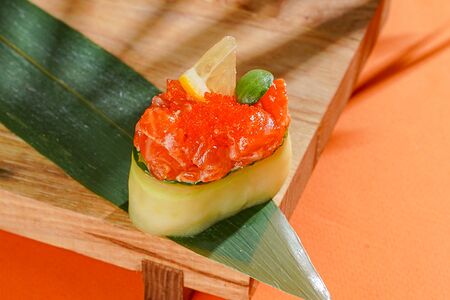 Гункан Сяке спайси