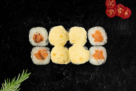 Классический запеченный с лососем