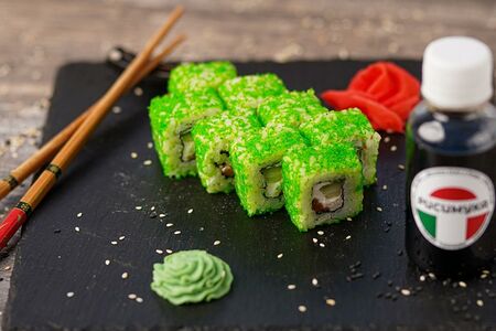 Калифорния с лососем