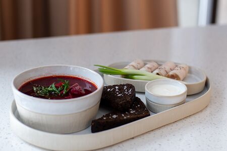 Борщ с говядиной и салом