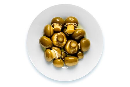 Шампиньоны маринованные