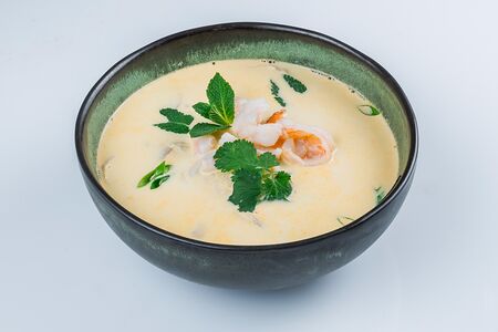 Тайский сырный суп с морепродуктами