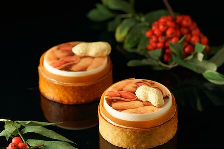 Тарталетка арахис-карамель