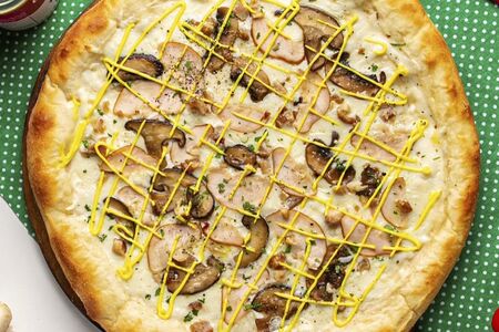 Мамас-пицца Жюльен с курицей