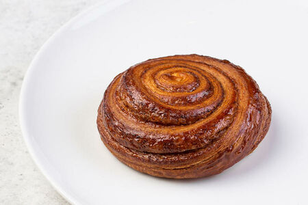 Булочка с корицей