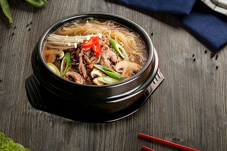 Тукпеги пулькоги суп из говядины с грибами