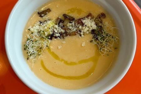 Сырный крем-суп с беконом и грибами