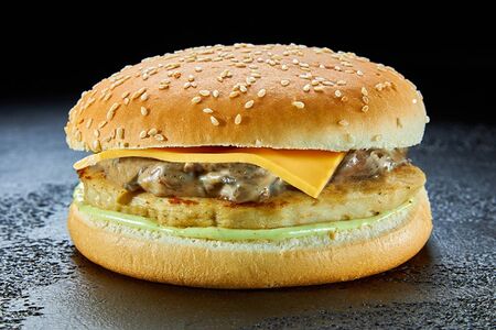 Бургер Чикен жюльен