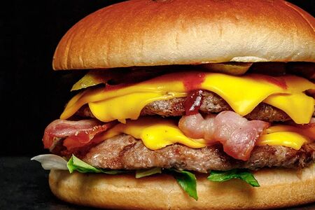 Бургер острых впечатлений двойной