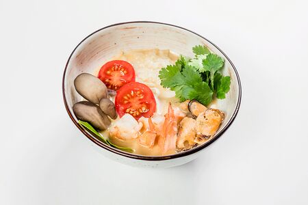 Том кха с морепродуктами