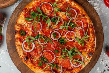 Пицца Пепперони диабло острая на тонком тесте